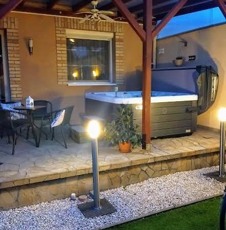 Elza Apartman Makó Exterior foto
